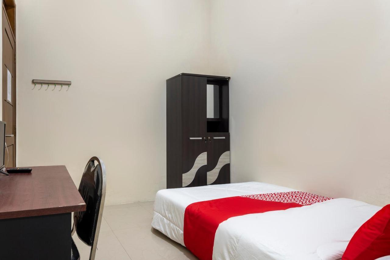Oyo 3706 Griya Tentrem Syariah Lamongan Ngoại thất bức ảnh